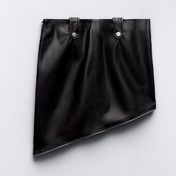 NEW! Zara 2 in 1 Faux Leather Skirt - Picture 8 of 8